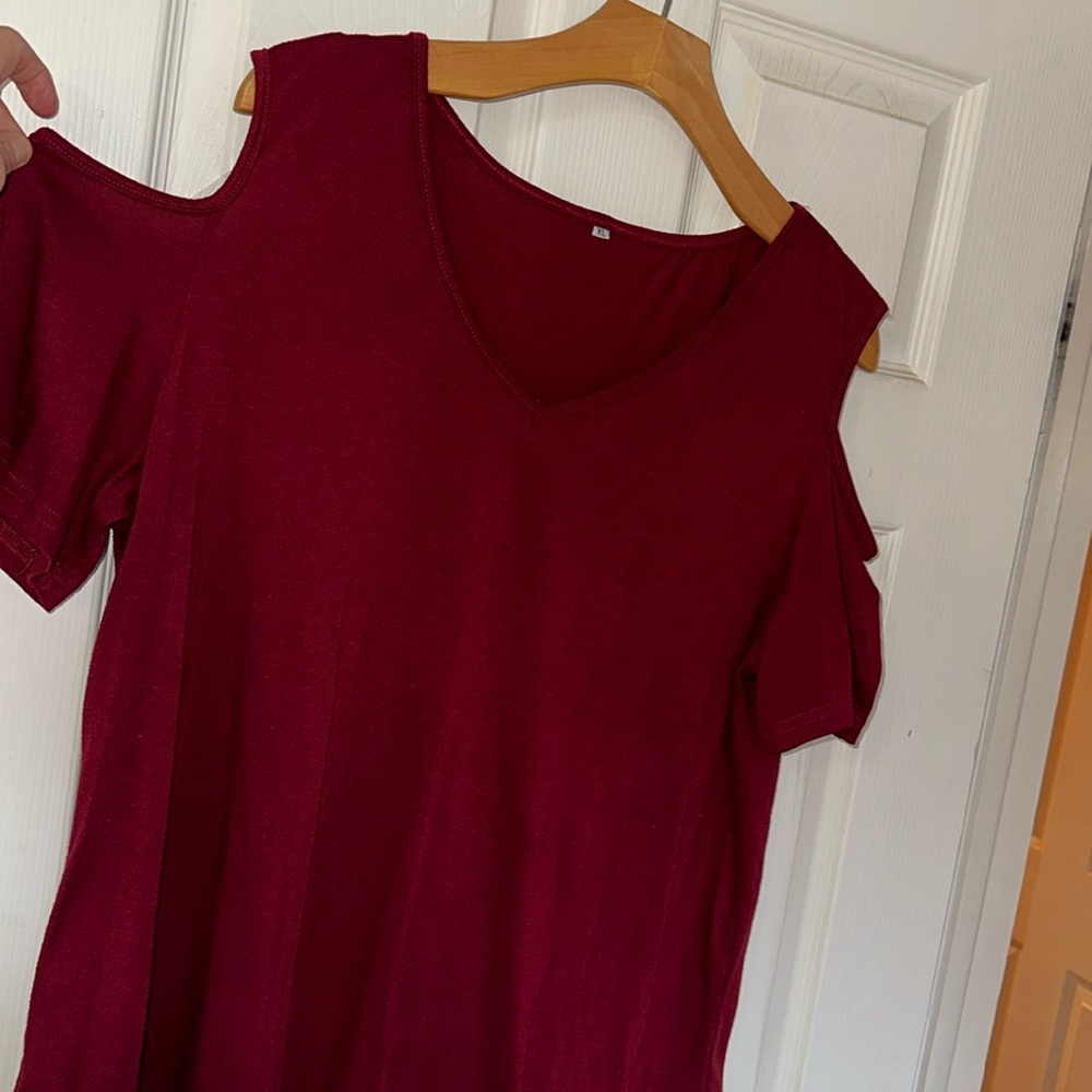Burgundy Cold Shoulder Blouse/Tunic [Size XL]